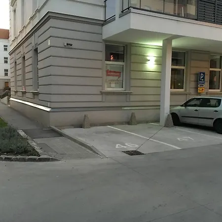 Apartamento Safranova Zahrada *